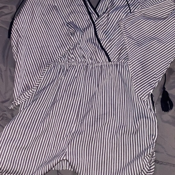 Striped romper - Picture 2 of 2